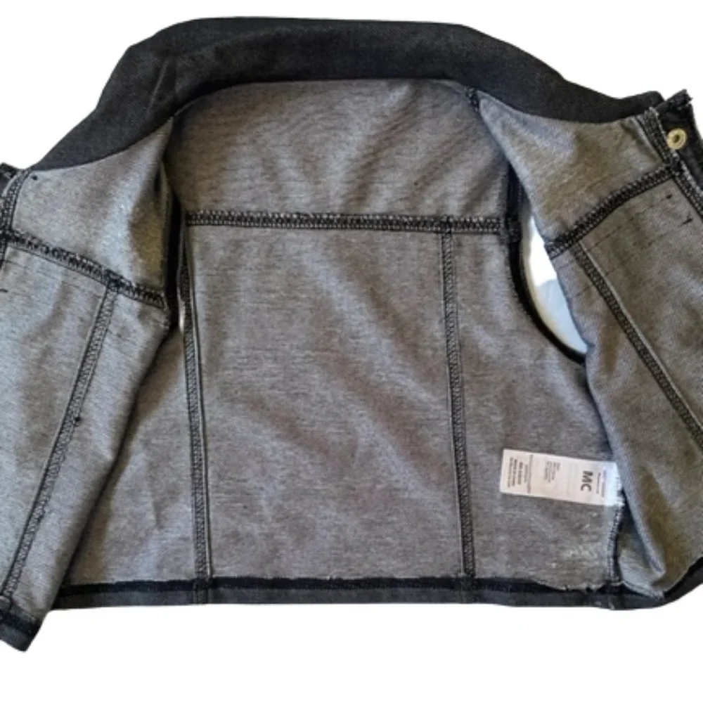 Sleeveless Crop Top Vest with Gold Pyramid Studs. 4 front fasteners. ‎ Size M